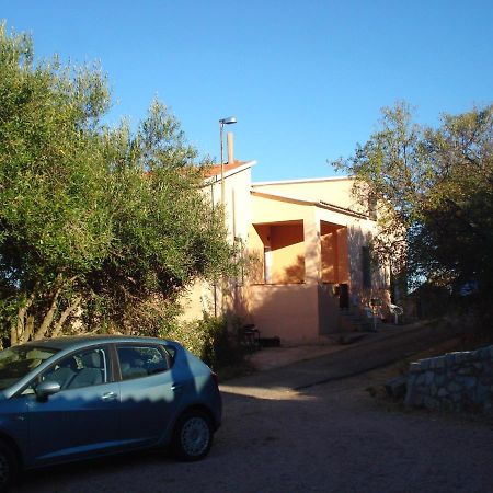 Casa Vacanza Costa Rossa Vista Mare Trinità dʼAgultu 外观 照片