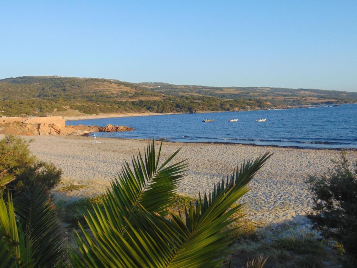 Casa Vacanza Costa Rossa Vista Mare Trinità dʼAgultu 外观 照片