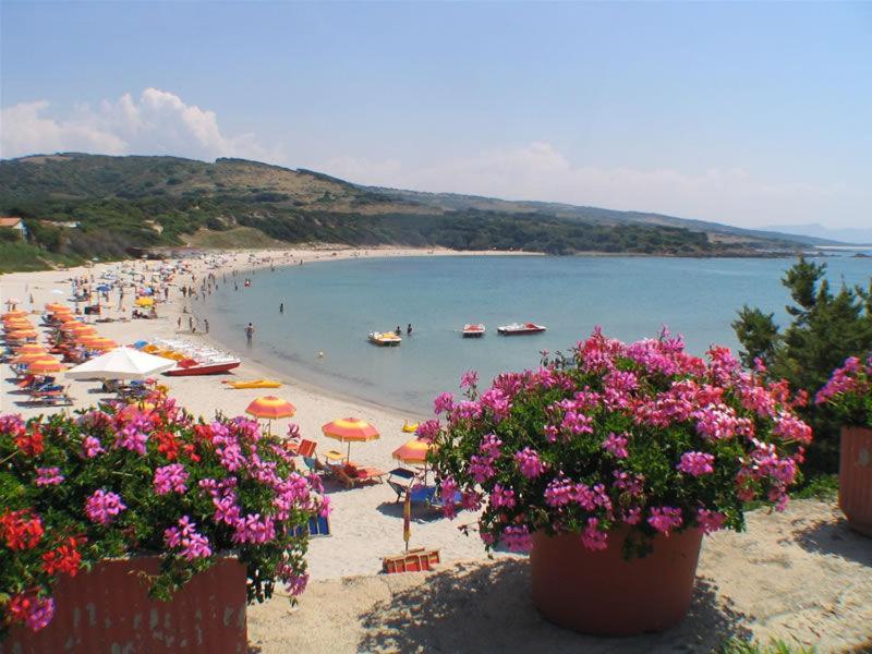 Casa Vacanza Costa Rossa Vista Mare Trinità dʼAgultu 外观 照片