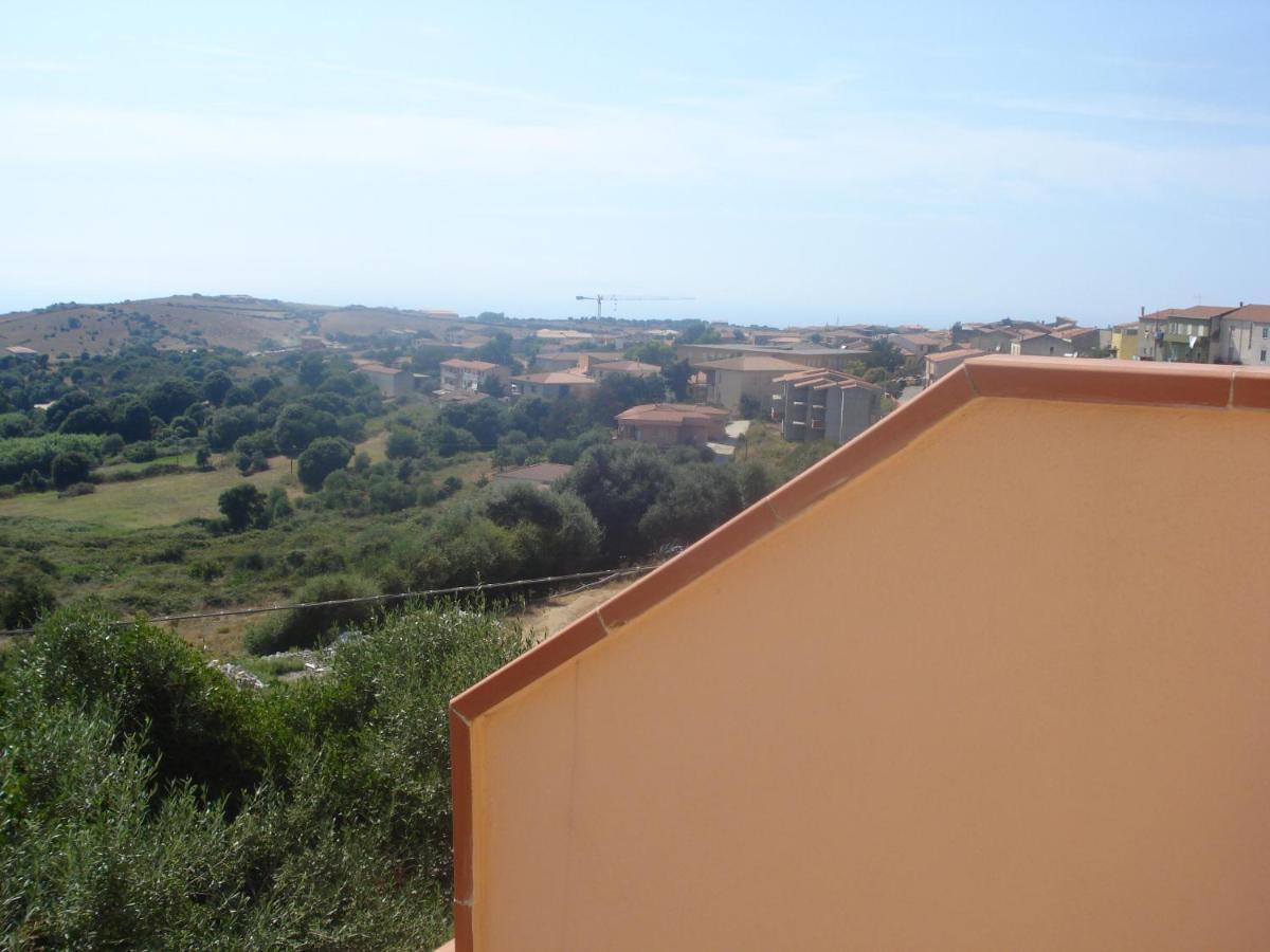 Casa Vacanza Costa Rossa Vista Mare Trinità dʼAgultu 外观 照片